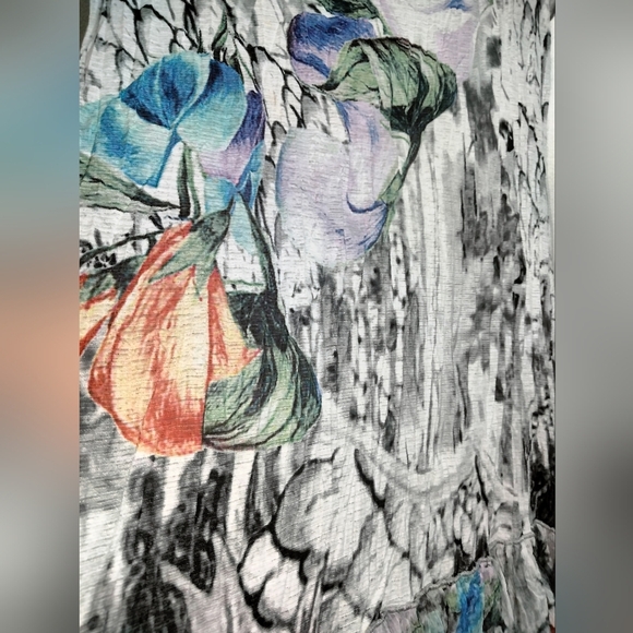 Fleur De Lis (Size S) Multicolored Textured Mix Media Lightweight Tunic Dress - Picture 7 of 10